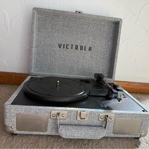 Victrola Gray Portable Turntable - NEW never used